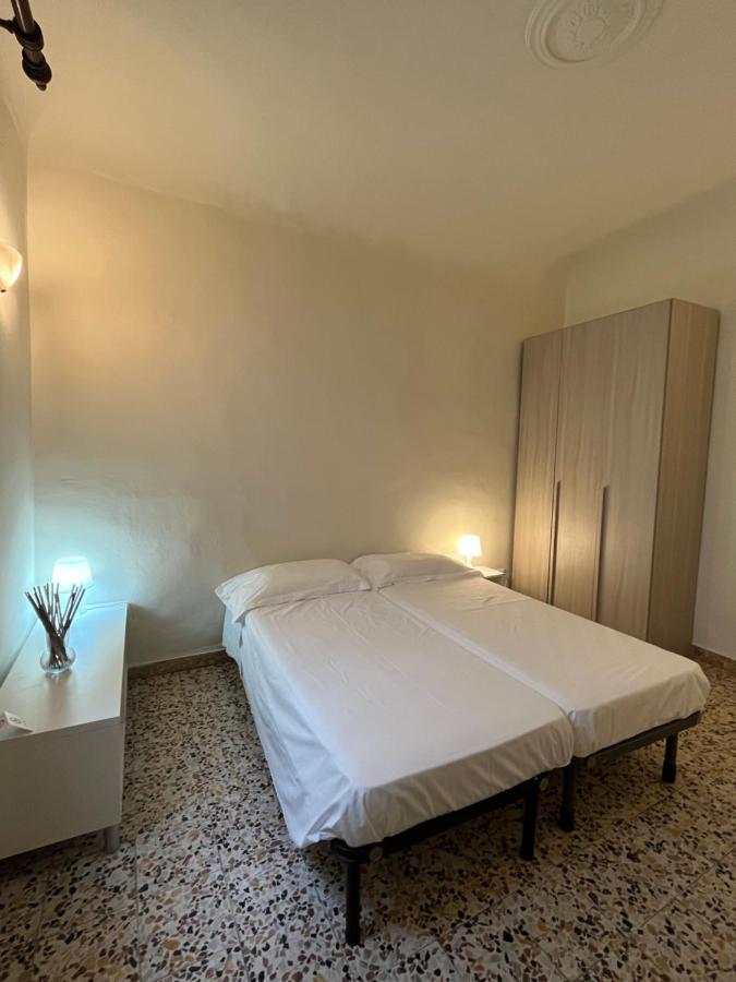 Apartment Dalla Mirella Florence Exterior photo